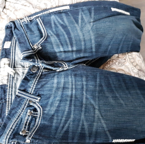 BKE Sabrina Jean's - Picture 2 of 4